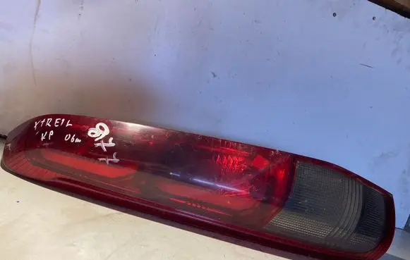 Nissan X-Trail T30 Rear/tail lights