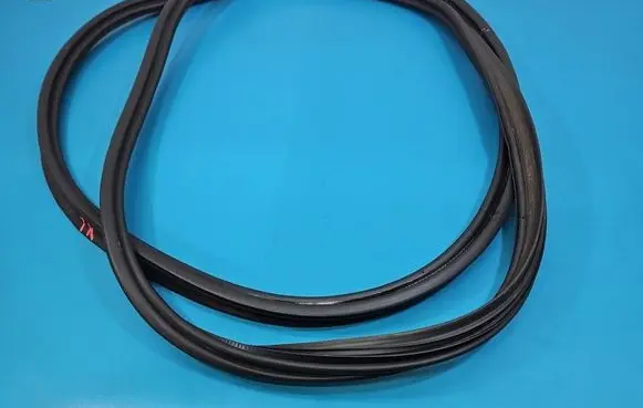 Toyota RAV 4 (XA40) Seal rubber (tailgate) IMPRK1564587