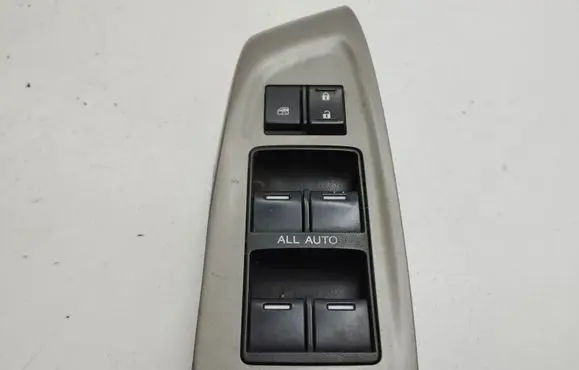 Honda Accord Electric window control switch 35750TLOE11M1 83543TLOEO150