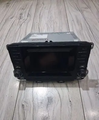 Volkswagen Polo V 6R Radio/CD/DVD/GPS head unit 6C0035885A