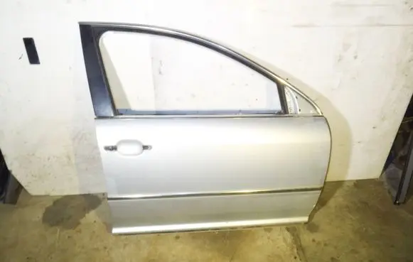 Volkswagen Phaeton Front door
