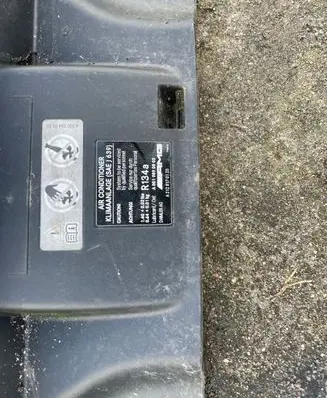 Mercedes-Benz CLS C218 X218 Engine cover (trim) A2185000655