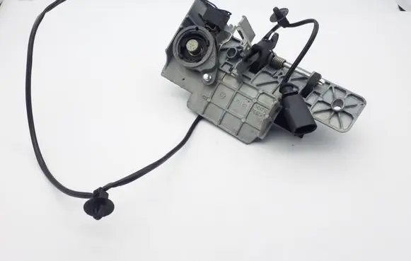 Volkswagen Transporter - Caravelle T5 Loading door lock 7H0827565J 7H0827565K