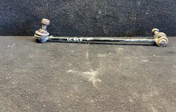 Audi A6 S6 C5 4B Front anti-roll bar/stabilizer link 8D0411317