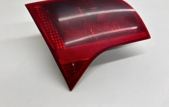 Audi A4 S4 B7 8E 8H Tailgate rear/tail lights 8E9945093