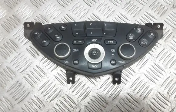 Nissan Primera Climate control unit CSW5832C