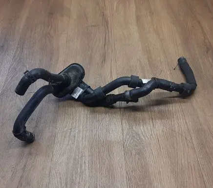 Porsche Macan (95B) Engine coolant pipe/hose 95B819316D