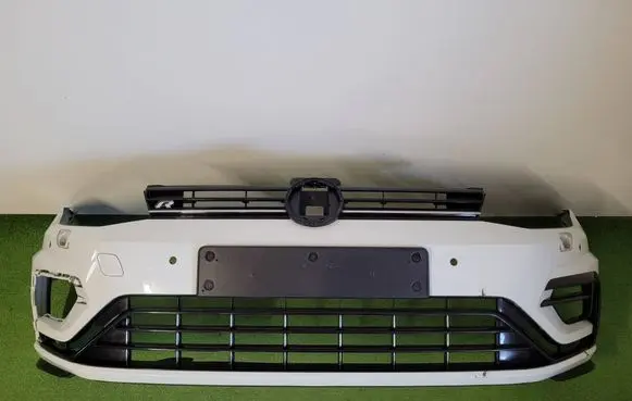 Volkswagen Golf VII Front bumper 5G0807221