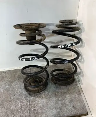 Opel Astra H Rear coil spring