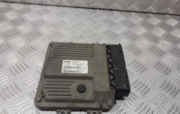 Fiat Grande Punto Engine control unit/module ECU 51796241