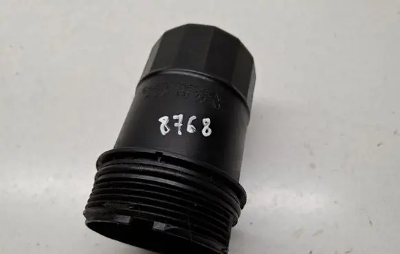 Mercedes-Benz SL AMG R231 Oil filter cover 2761800010 A2761800010