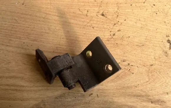 Peugeot 406 Front door upper hinge