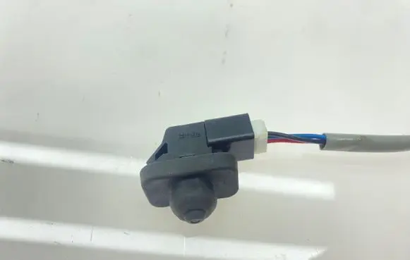 Subaru Legacy Front door sensor 