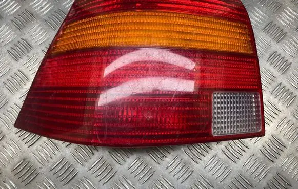 Volkswagen Golf IV Rear/tail lights 1J6945095Q 67736971