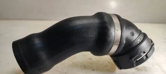 BMW 5 E60 E61 Intercooler hose/pipe 7789048 7792220