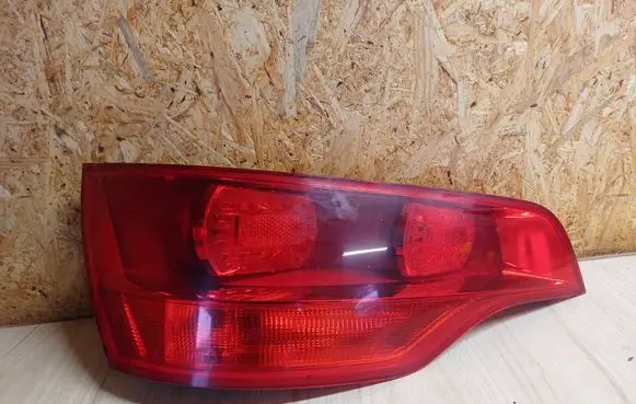 Audi Q7 4L Tailgate rear/tail lights 4L0945093A 027330104