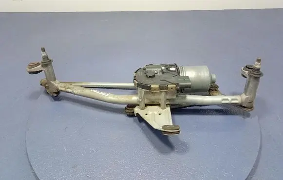 Skoda Superb B6 (3T) Front wiper linkage and motor 3T1955023A