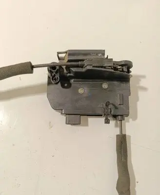 Iveco Daily 6th gen Front door lock 5801529301C