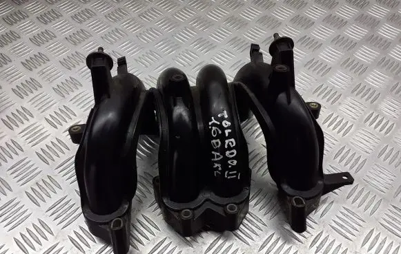 Seat Toledo II (1M) Intake manifold