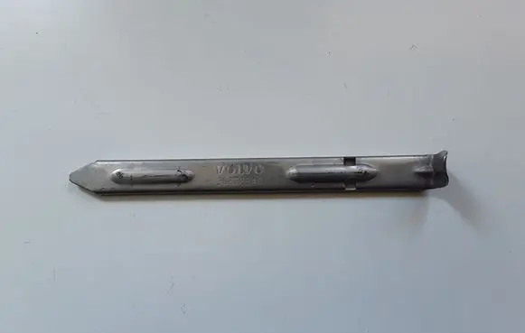 Volvo V70 Headlight/headlamp mounting bracket 30678340