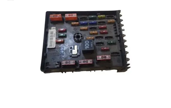 Volkswagen PASSAT B6 Fuse module 3C0937125 63592777 45206487