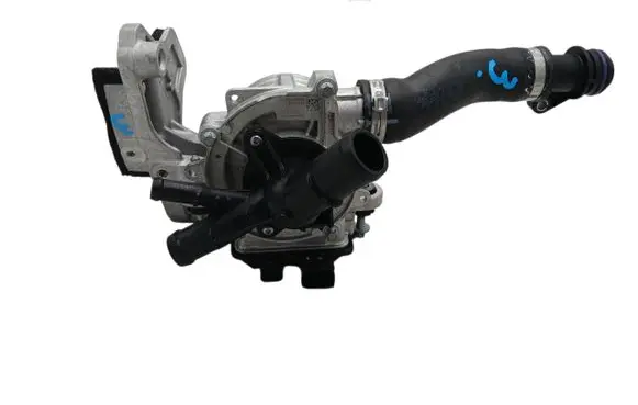 Mercedes-Benz CLA C118 X118 Water pump A2822009700