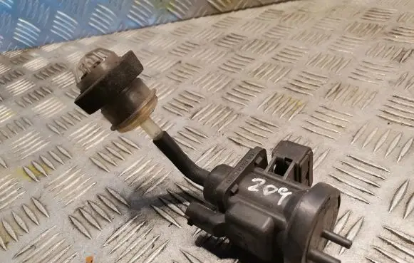 Mercedes-Benz CLK A209 C209 Turbo solenoid valve 0005450427
