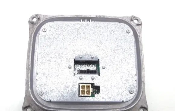 Audi A4 S4 B8 8K Voltage converter/converter module 8K0907472A