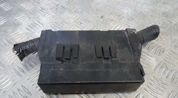 Nissan Juke I F15 Fuse box set