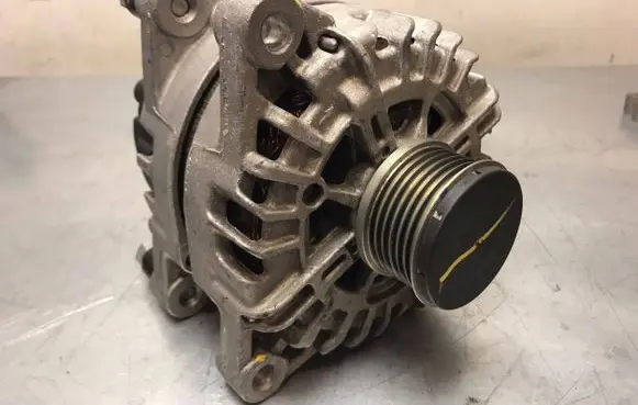 Citroen Berlingo Generator/alternator 9678048880