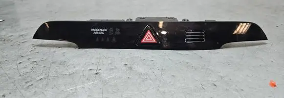 Hyundai Tucson TL Hazard light switch 93700D7100 3D136A1000