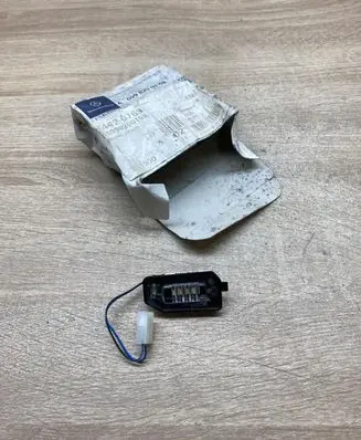 Mercedes-Benz C W205 Number plate light A0998200159 0227671518 740550002