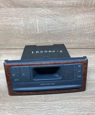 Renault Laguna I Climate control unit 7700425674 9140010332