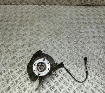 Smart ForTwo III C453 Front wheel hub A4533320200