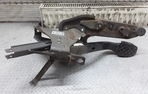 Brake pedal