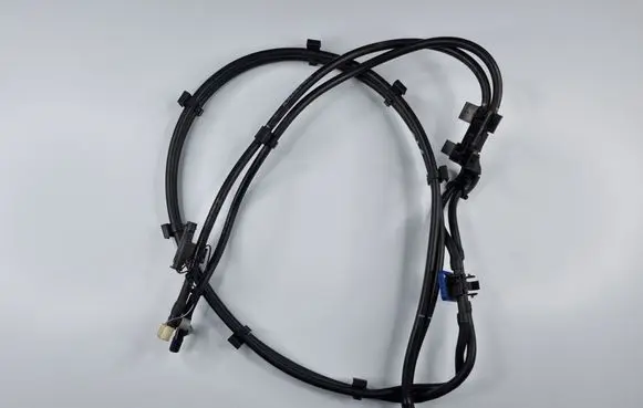 Mercedes-Benz GLS X167 Windshield washer fluid hose A1678606500