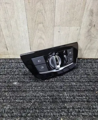 BMW 5 G30 G31 G38 Light switch 6841883 18347910