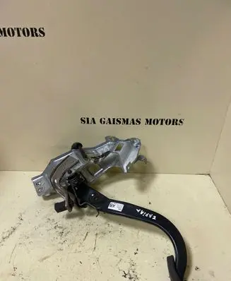 Opel Zafira A Brake pedal 24463406
