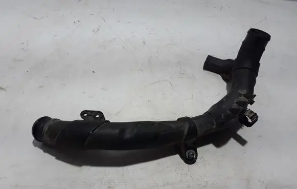 Volkswagen Caddy Intercooler hose/pipe 1K0145840