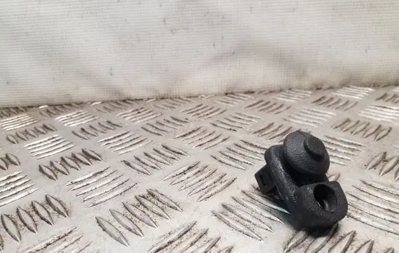 Nissan Juke I F15 Front door sensor 