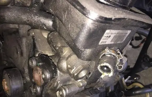 BMW 5 E60 E61 Power steering pump 7693974101