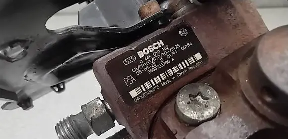 Ford Focus Fuel injection high pressure pump 0445010102 04002334473 9683703780A