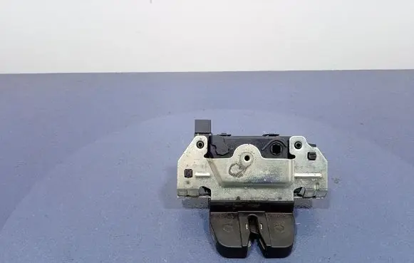 Opel Astra H Tailgate/trunk/boot lock/catch/latch 13117285