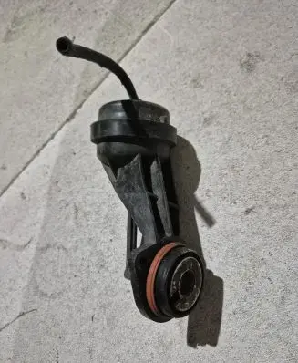 Audi A4 S4 B5 8D Vacuum valve 2900301919