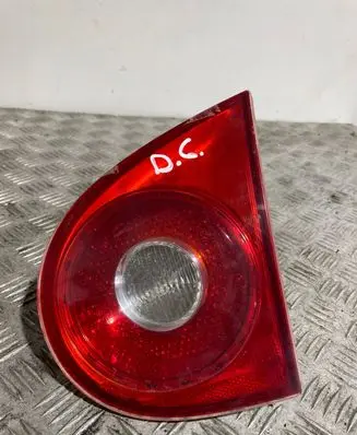 Volkswagen Golf V Tailgate rear/tail lights 4VFX15500AA