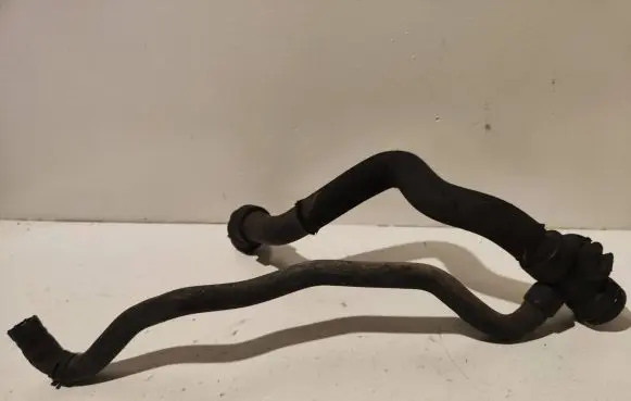 Audi A4 S4 B6 8E 8H Engine coolant pipe/hose 8E0121049C 8E0121040C
