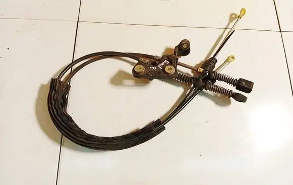 Volkswagen PASSAT CC Gear shift cable linkage 3C0711266N