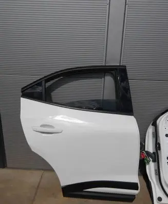 Opel Mokka B Rear door 