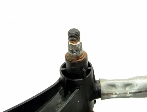 Nissan Almera N16 Front wiper linkage 