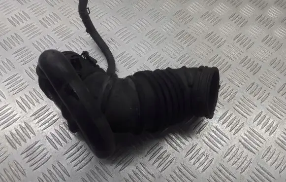 KIA Rio Air intake hose/pipe